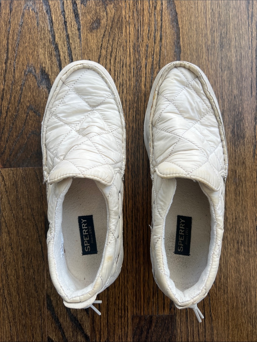 Sperry Quilted Slip On Moc-Sider Shoes in Off White. Women’s Size 10.